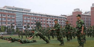 <b>綿陽科學城職業(yè)中專學校</b>